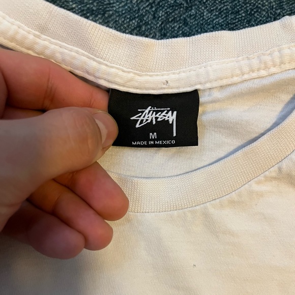 White medium stussy crop top w/ graphic on back - Picture 3 of 3